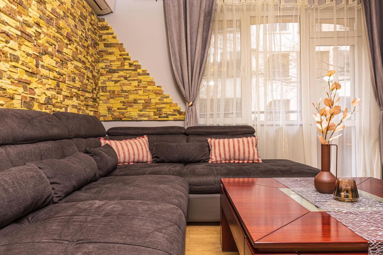 Апартаменты 1Bd Flat With A Garage - 5 Mins To The City Centre Пловдив Экстерьер фото